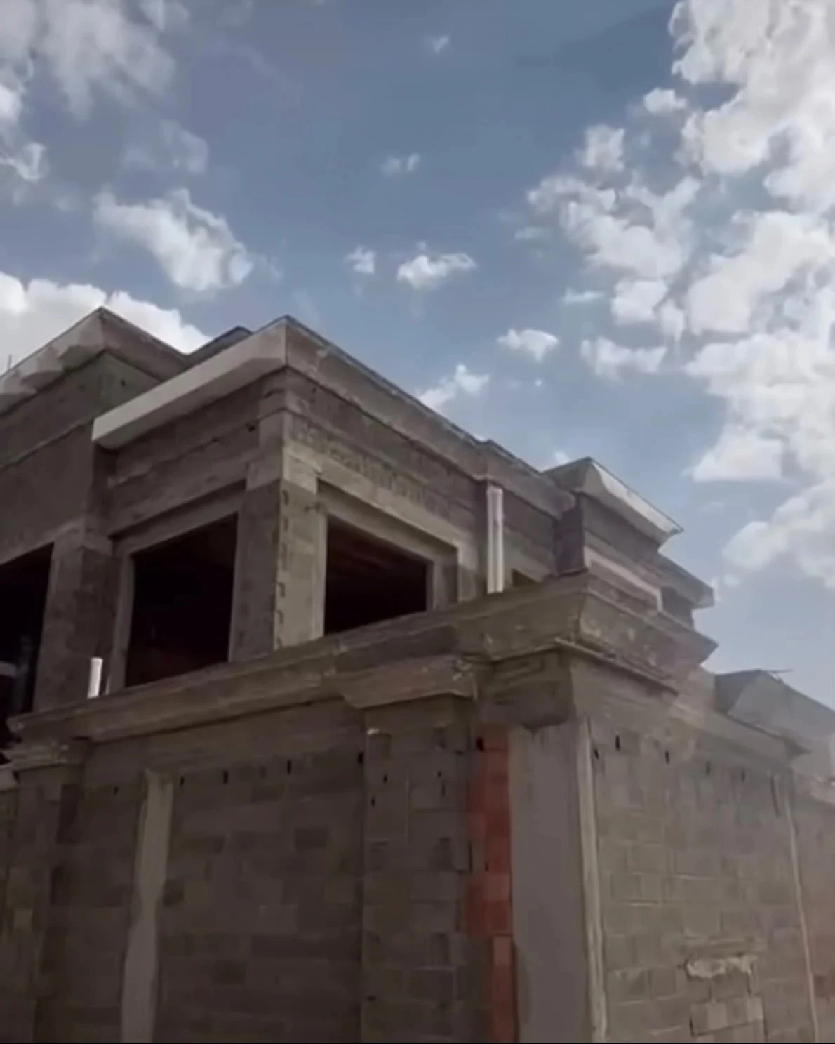 Avani Villa — On site · 05